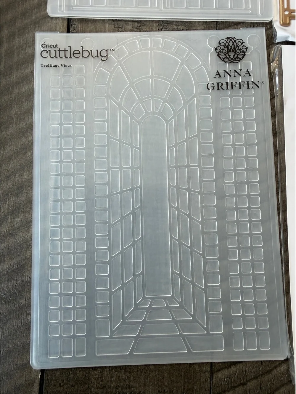 Anna Griffin Trelliage Cut & Emboss Dies die cut set with embossing folders
